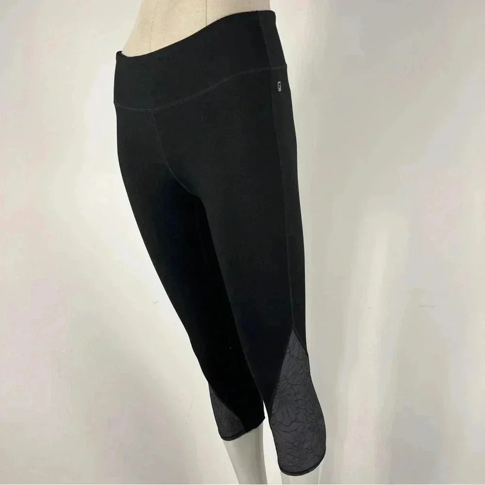 Fabletics cropped pants - Picture 3 of 11